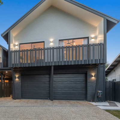custom.garagre.door.double
